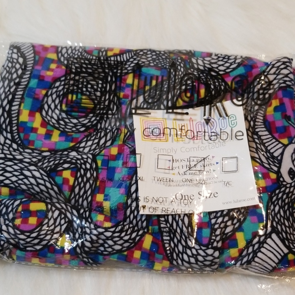 Lularoe OS leggings snakes